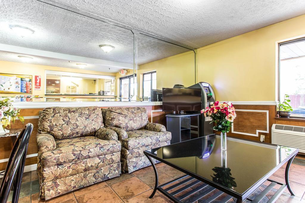 Econo Lodge Decatur Extérieur photo
